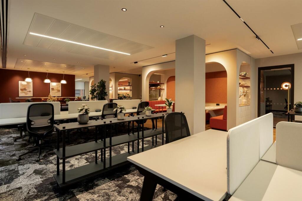 Main image of property: St. Paul's House, 23 Park Square South, Leeds, LS1 2ND