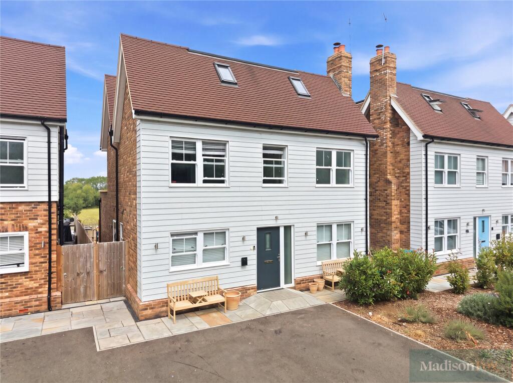 Main image of property: Grove Lane, Chigwell, Essex, IG7