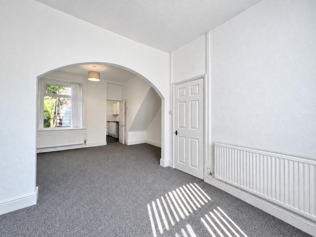 House in Newport - View 3