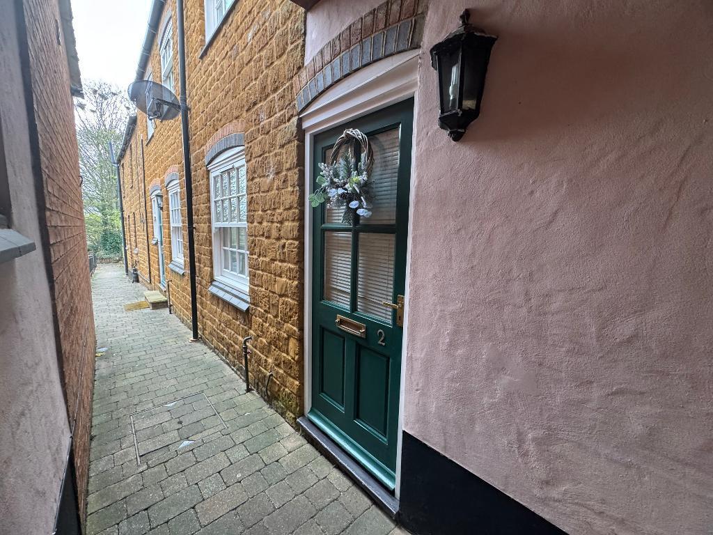 Main image of property: Silkweavers Mews, Rothwell, NN14 6FY