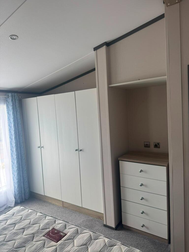 House in Staxton, Willerby - View 2