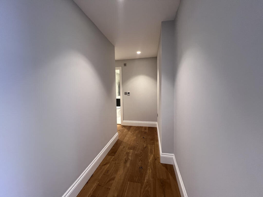 Apartment in Waverley, Munstead and Tuesley - View 3