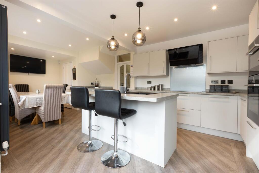 House in Birmingham - More