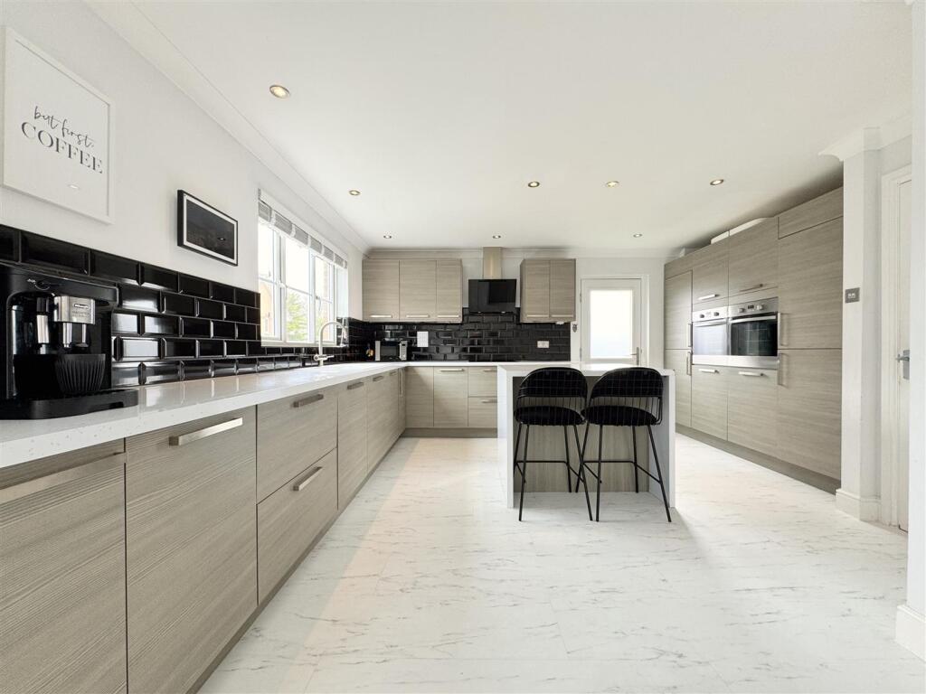 House in Newquay, Treninnick - View 2