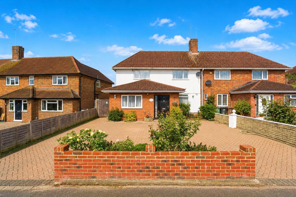 Main image of property: Drakes Drive, St. Albans, Hertfordshire, AL1