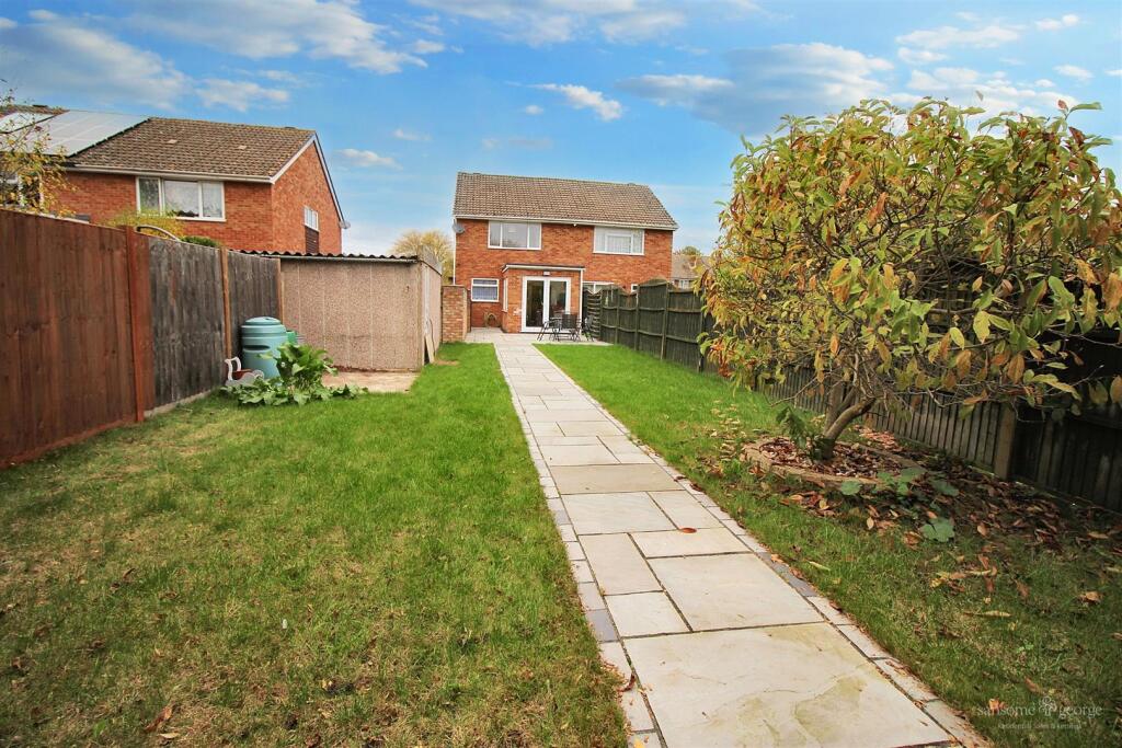 House in Reading, Holybrook - View 3