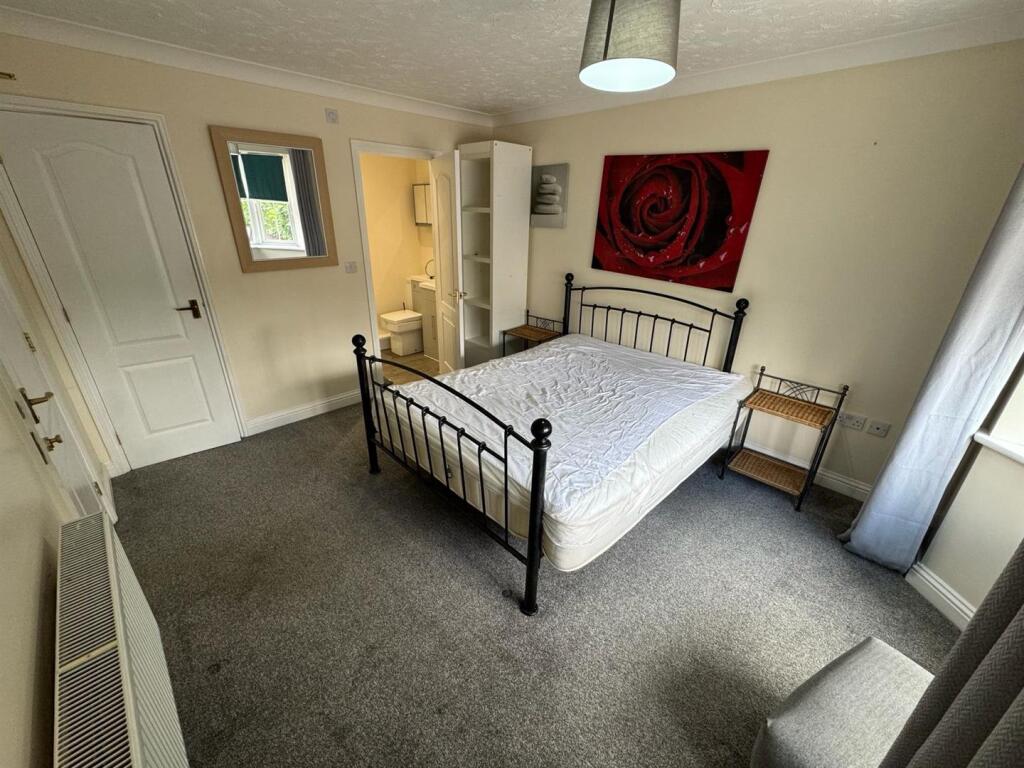 Main image of property: 7 Low Road, Spalding