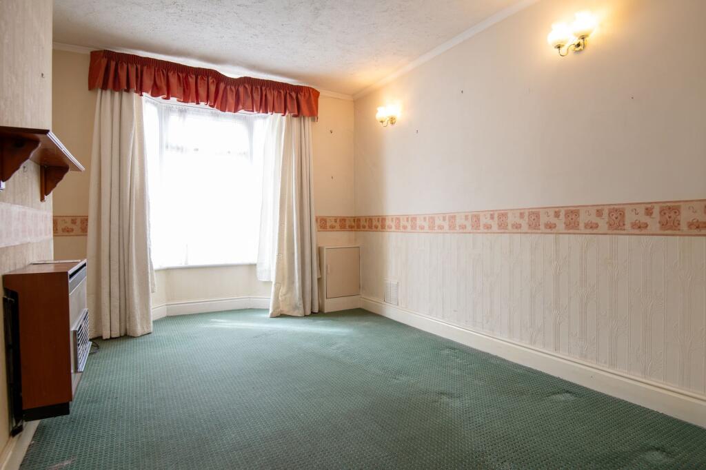 House in Wellingborough, Burrow's Bush - View 3
