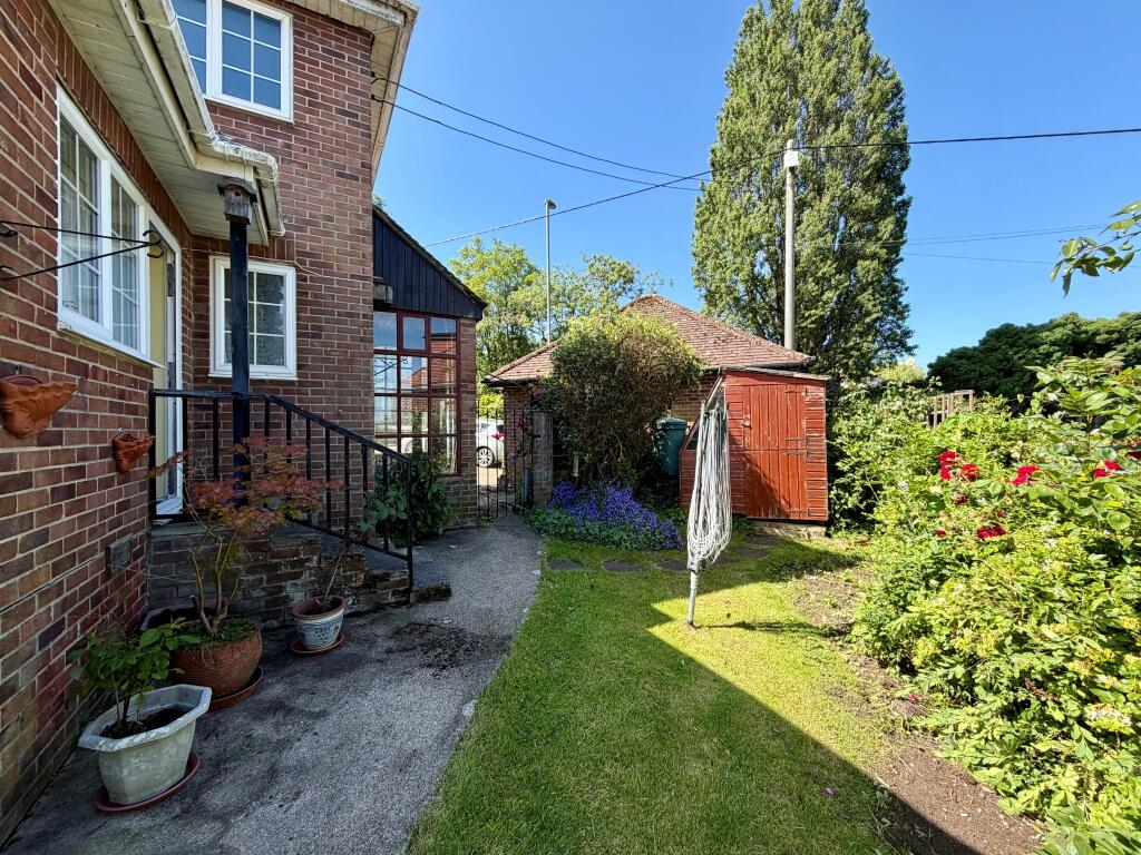 House in Eastleigh, West End - View 5