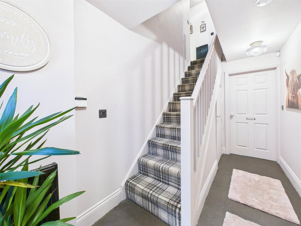Hallam Grove, Langley Mill, Nottingham, Derbyshire, NG16 photo 4