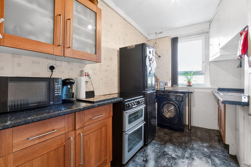 Apartment in Glasgow, Low Balornock, Germiston - View 5