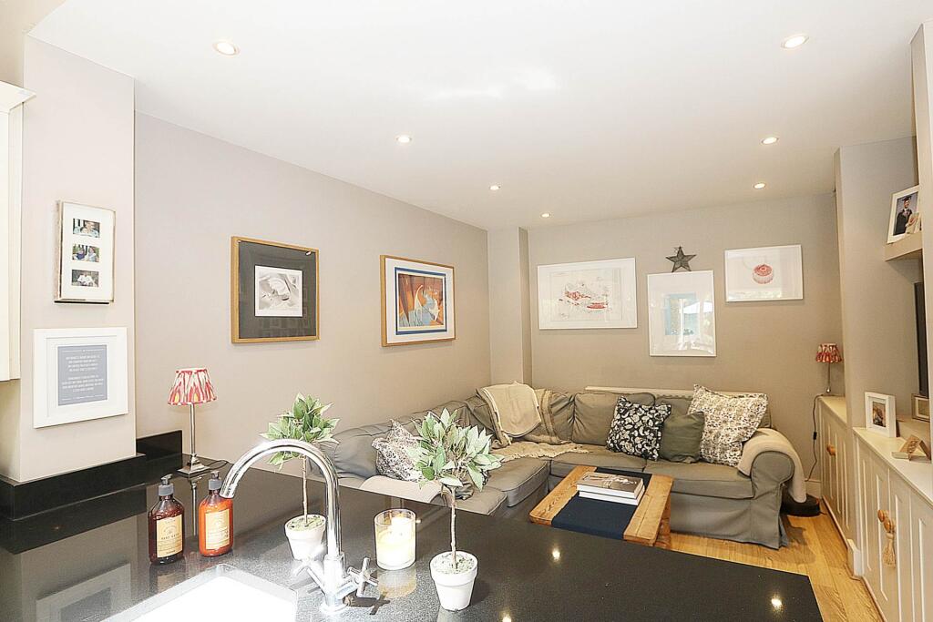 House in Pangbourne, West Berkshire - View 4