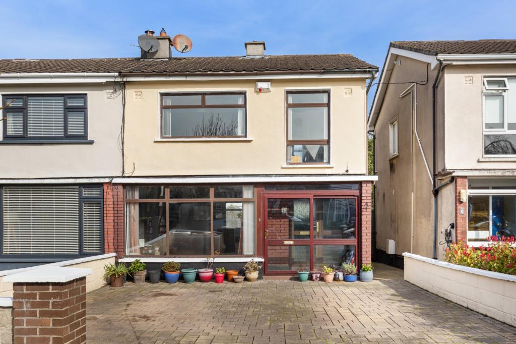 Main image of property: 10 Broadford Lawn, Ballinteer, Dublin 16, D16 A897