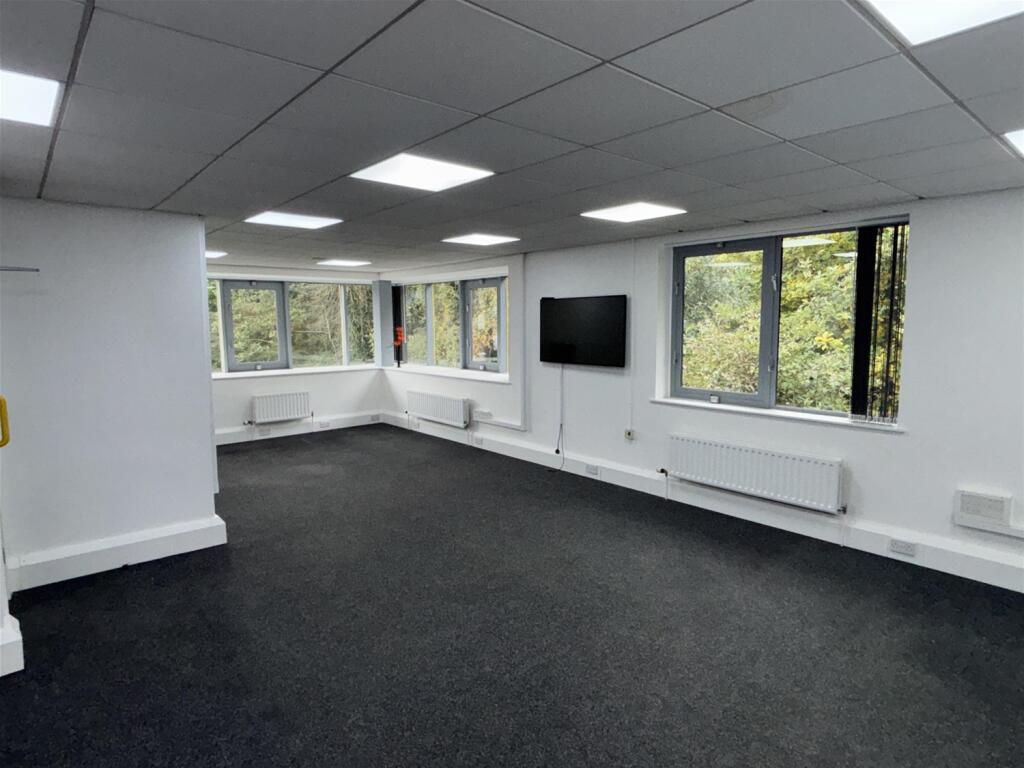 Main image of property: Vacant Unit, Morley, West Yorkshire