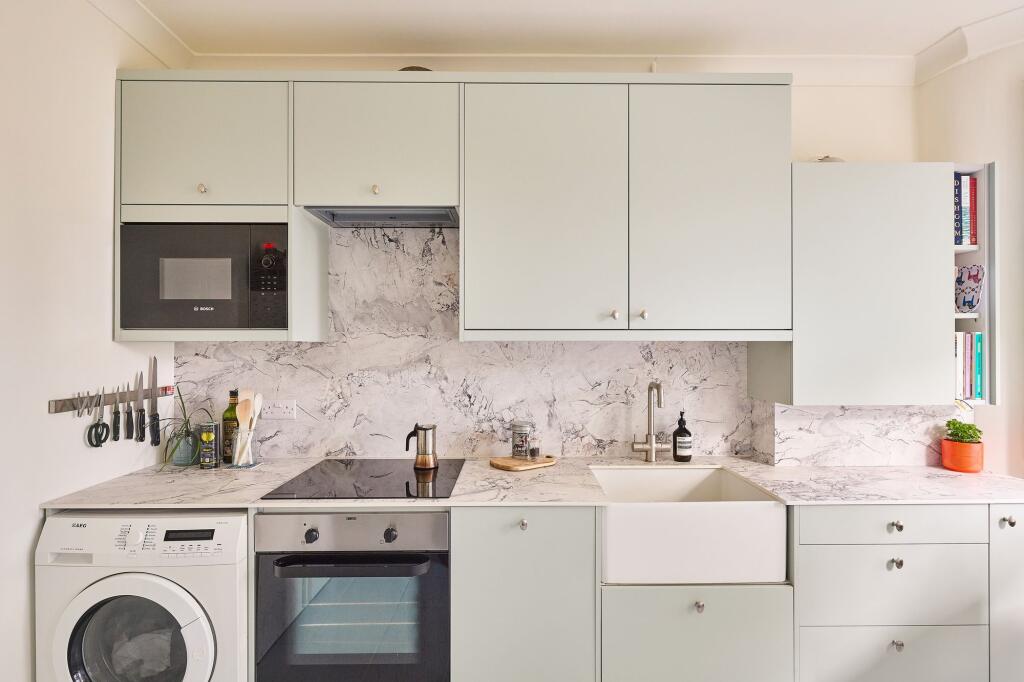 Apartment in London - View 5