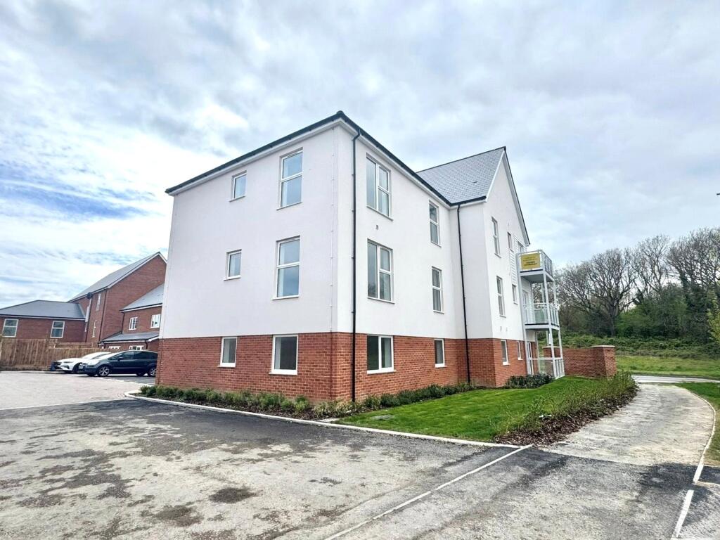 Main image of property: Stunning Two Bedroom Apartment, Wrestwood Road, Bexhill, East Sussex, TN40