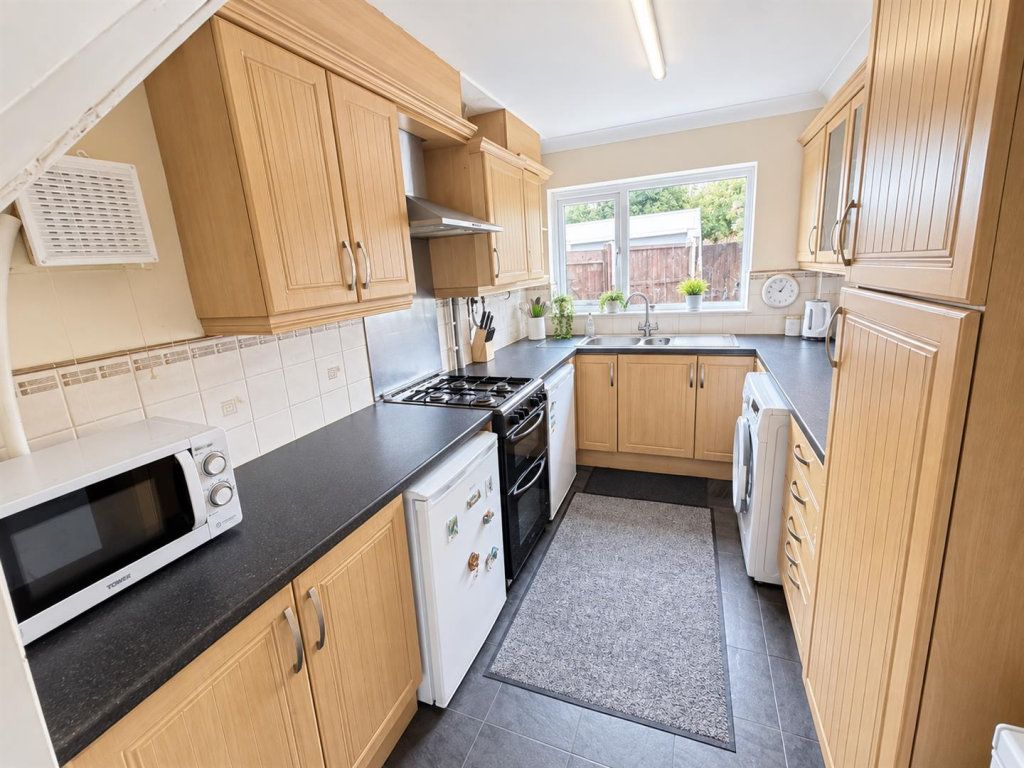 House in Southend-on-Sea - View 4