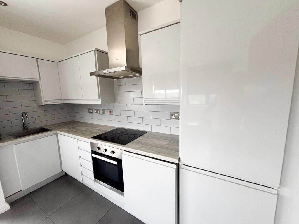 702 Knights House The Parade , Sutton Coldfield, B72 1QB - Widok 3