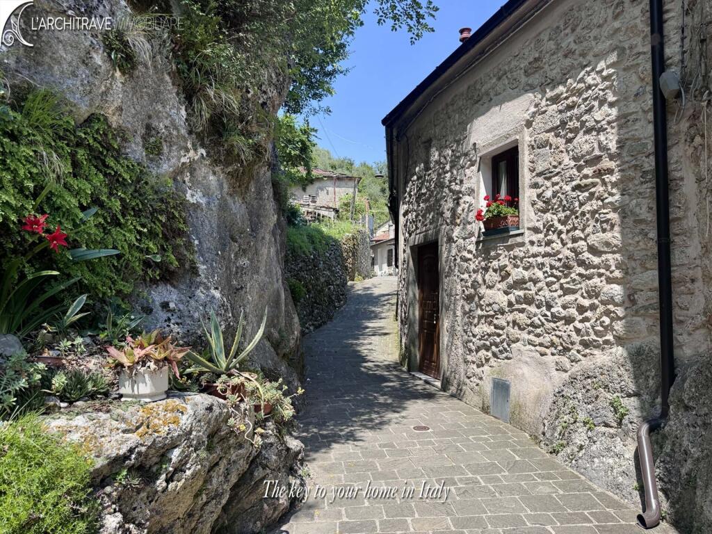 Main image of property: Tuscany, Lunigiana, Fivizzano