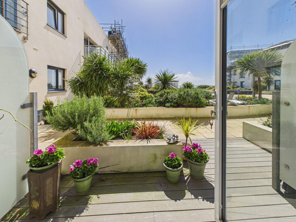 Chichester House, 1, The Waterfront, Goring-by-Sea, Worthing, BN12 - View 6