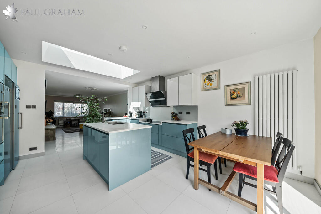 House in London, South Beddington - View 5