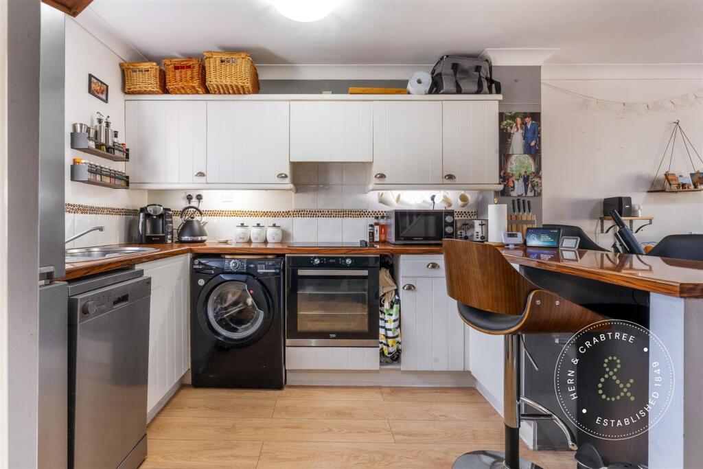House in City Gardens, Grangetown - More