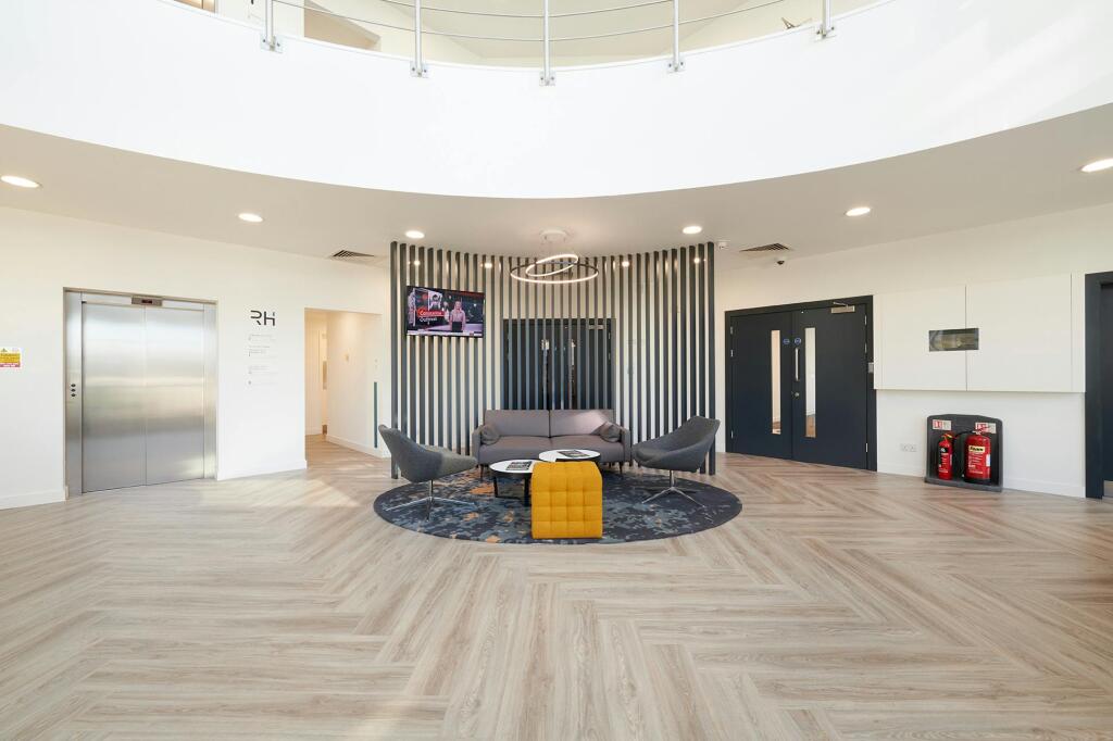 Riverside House 12022020_NSP6883 Low Res sRGB.jpg