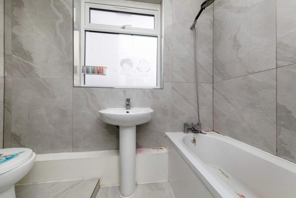 Main image of property: High Street West Wickham BR4