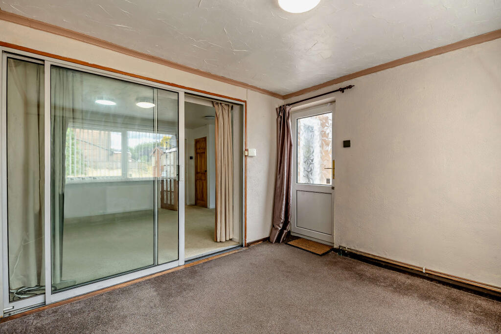 House in Stoke-on-Trent - View 4