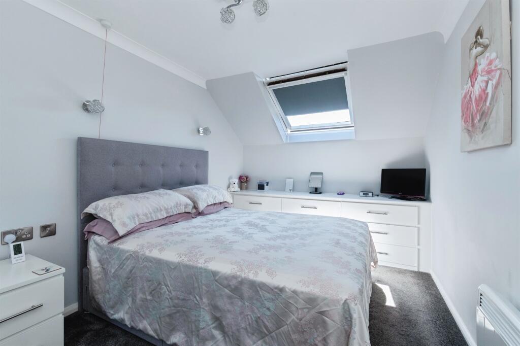 Apartment in Bournemouth - View 3
