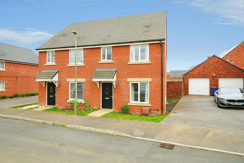 Main image of property: Poulter Road, BANBURY, Oxfordshire, OX16