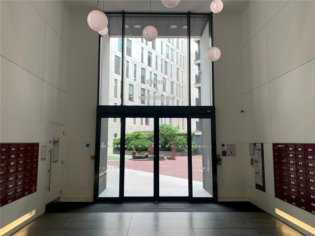 Apartment in Manchester - View 5
