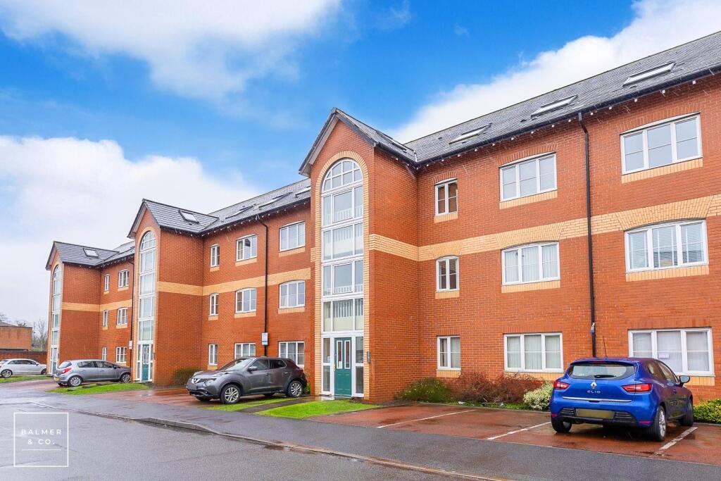 2-bed apartment on Stott Wharf, Leigh, WN7, £124,950