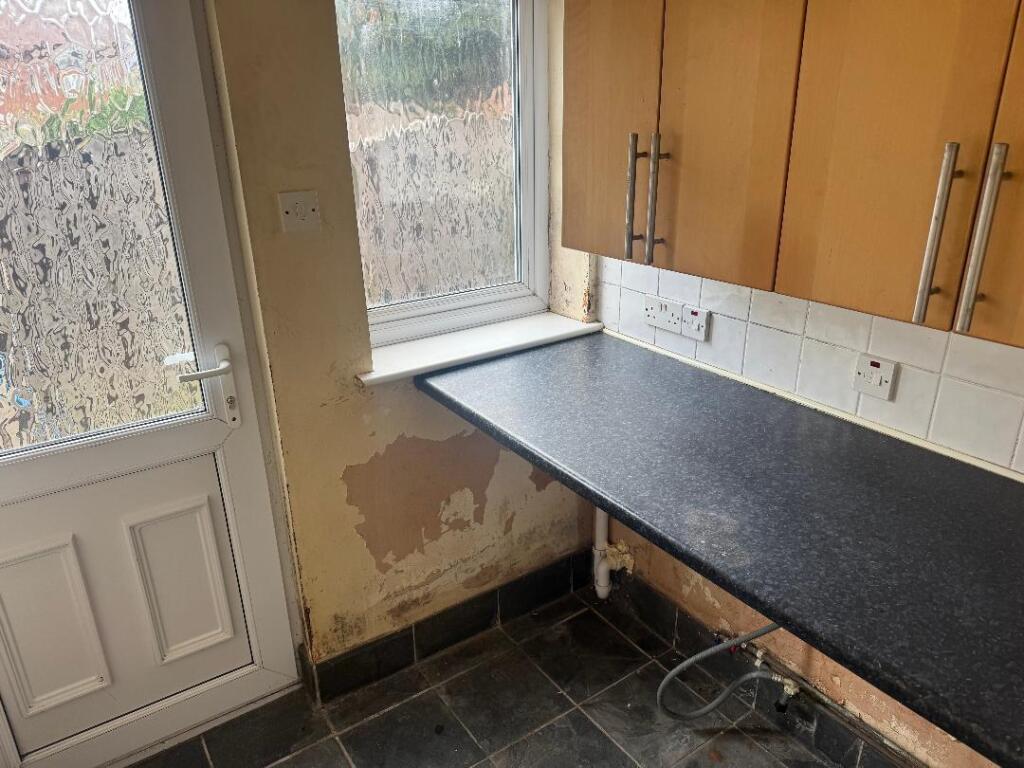 House in Wakefield - View 4