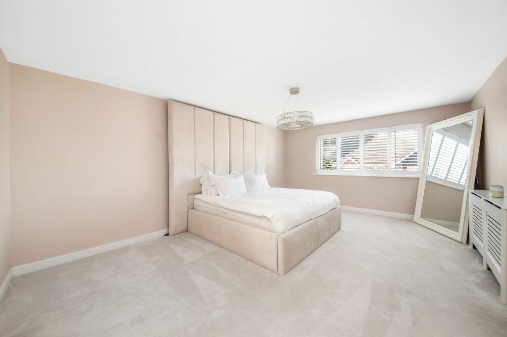 9 Belridge Close photo 3