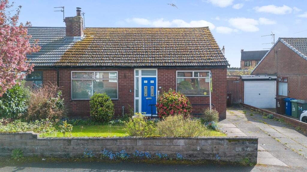Main image of property: Dellside Close, Ashton-In-Makerfield, WN4