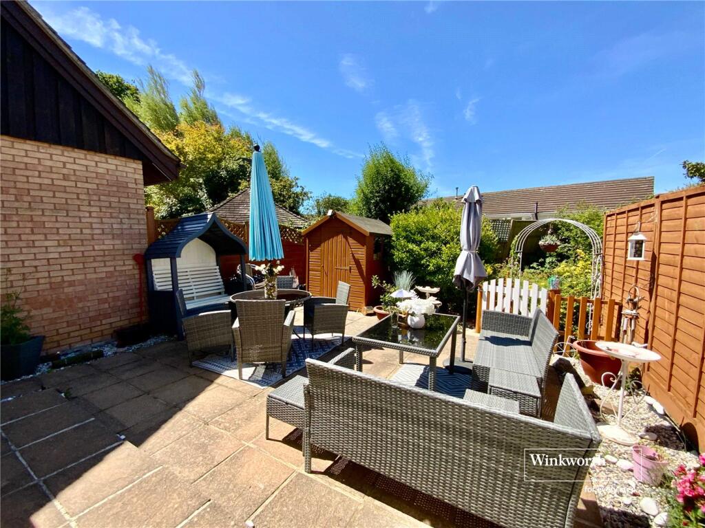 Bure Lane, Christchurch, Dorset, BH23 photo 4
