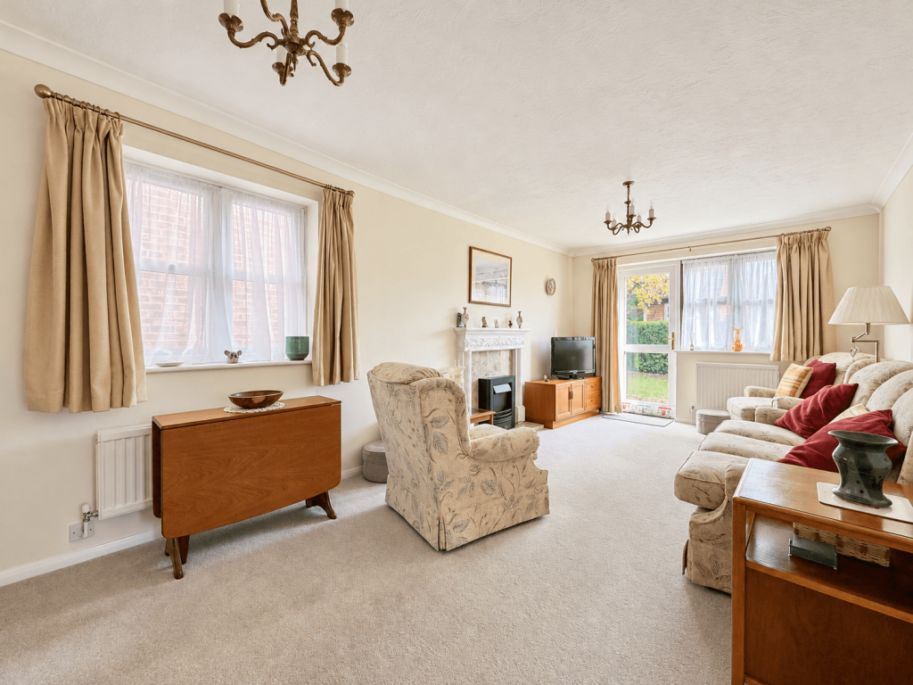 Emerton Court, Northchurch, Berkhamsted photo 3