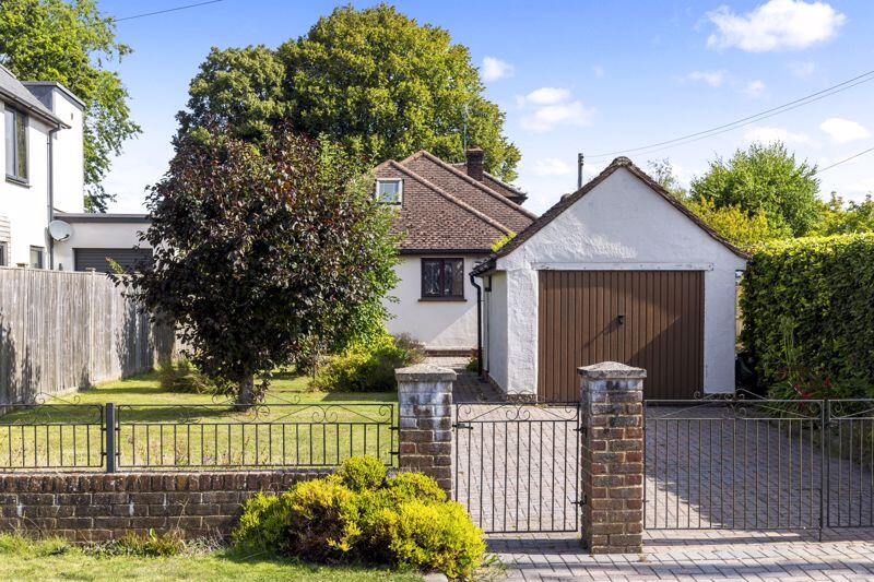 4-bed house on Steyning, £700,000