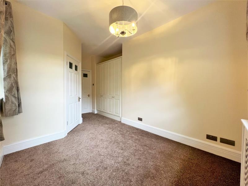 Apartment in Woking, Surrey - View 4
