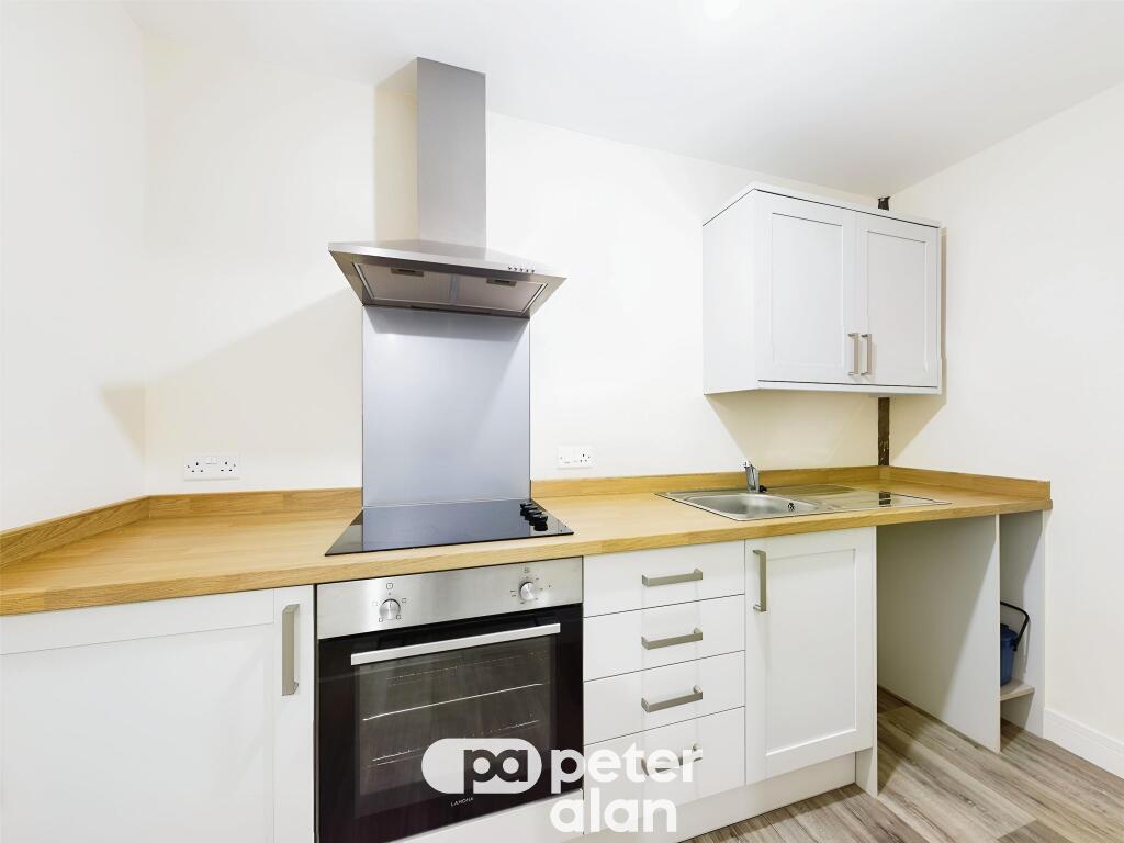 Apartment in Cardiff - View 2