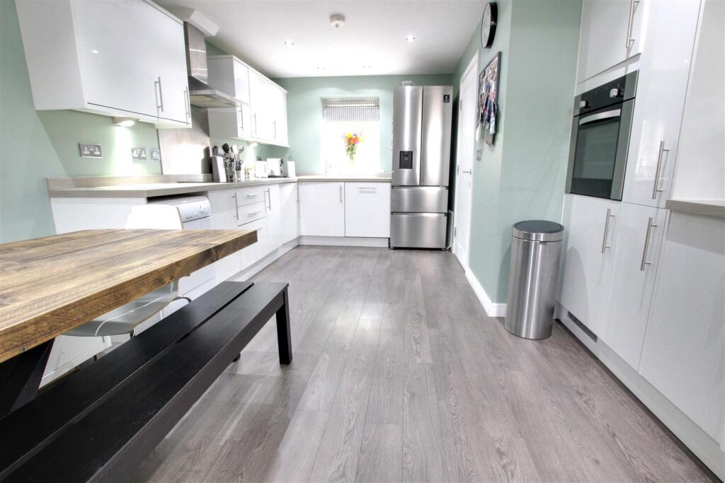 House in Hessle, East Riding of Yorkshire - View 2