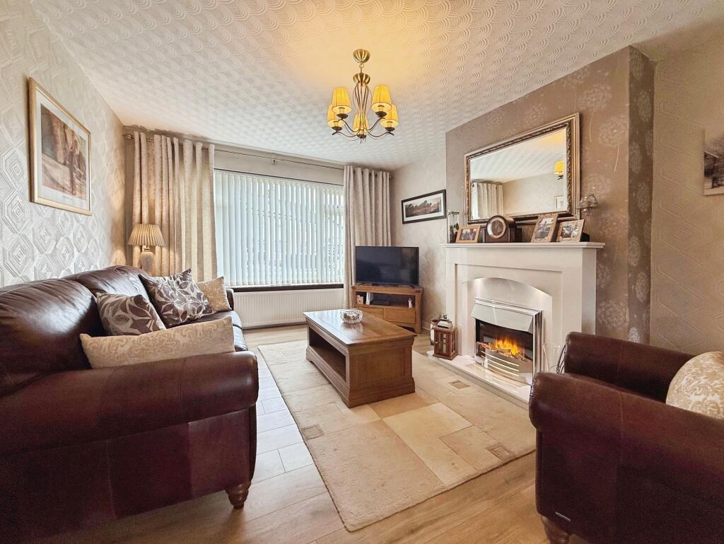 Glen Grove, East Kilbride, G75 photo 2