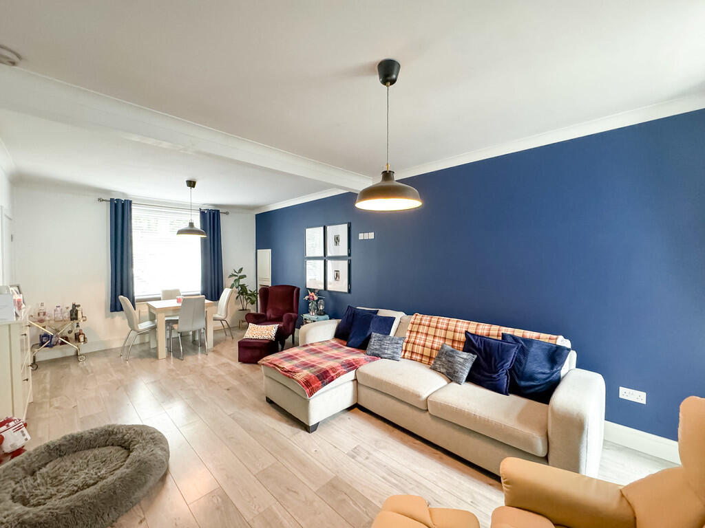 House in Treharris, Trelewis - View 4