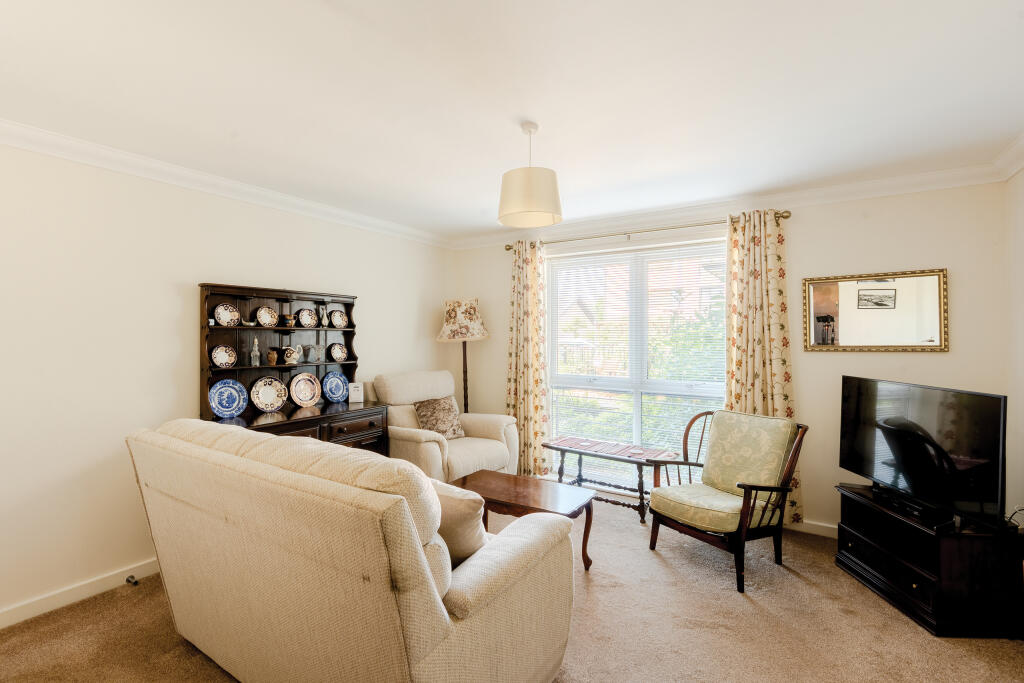 Waverley Court, Portishead photo 4