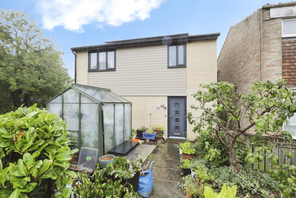 Main image of property: Coppice Gate, Harrogate
