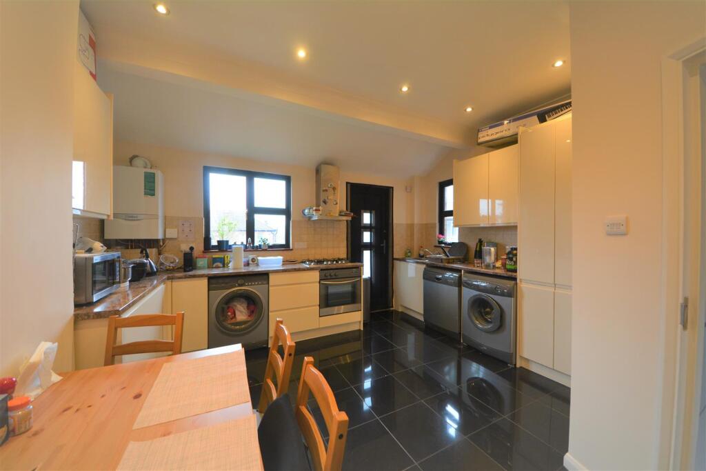 Main image of property: Leslie Road, East Finchley, N2