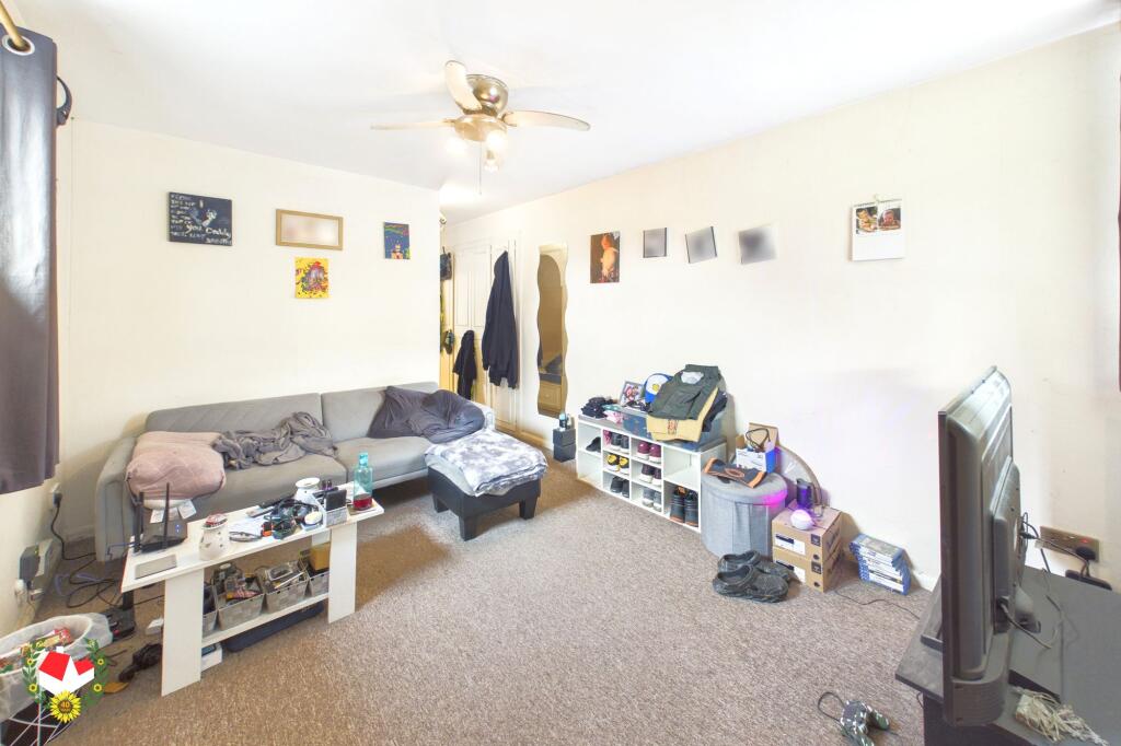 44 Overbrook Road, Hardwicke, Gloucester, GL2 4RX - View 3