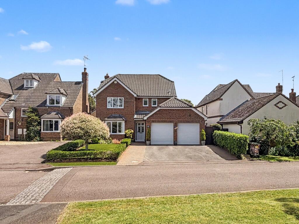 Main image of property: 52 Bradbury Road, Newnham, NN11 3HD