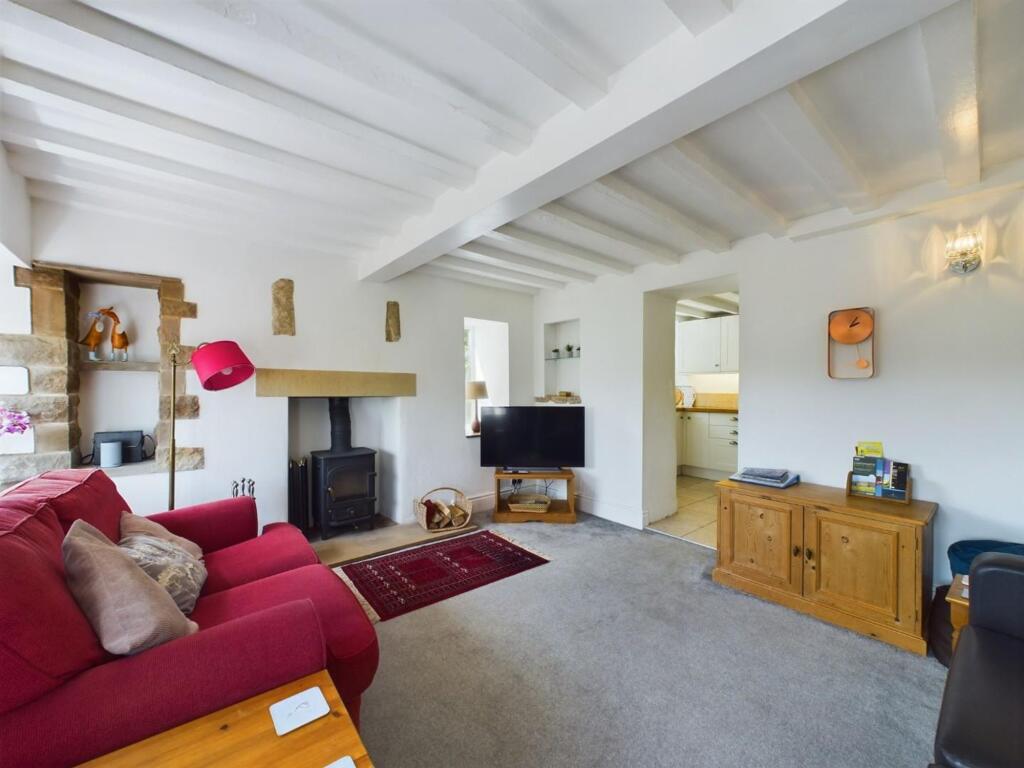 House in Derbyshire Dales, Birchover - More
